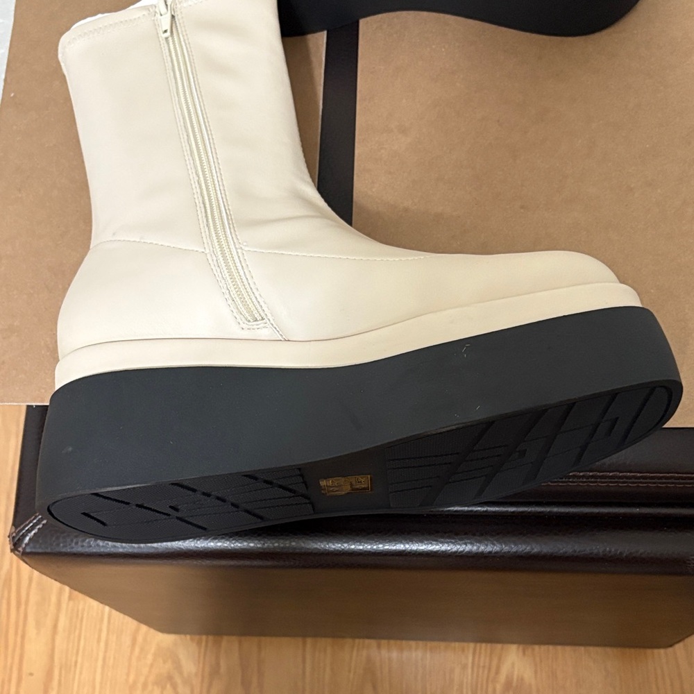Cream Platform Ankle Boots NWOT - Picture 4 of 6